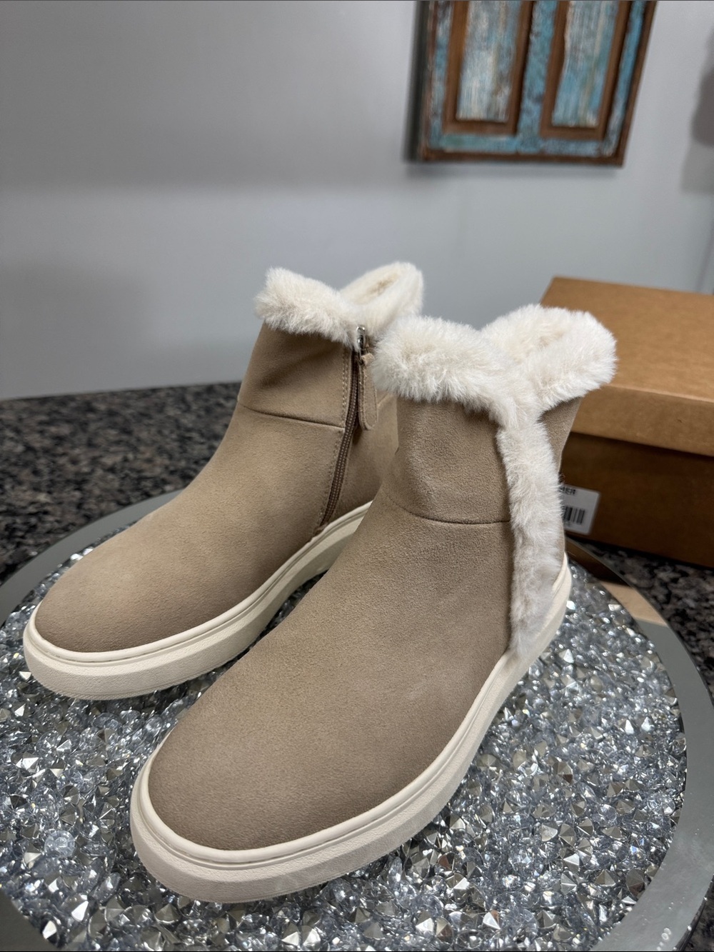 Marc Fisher Foggie Taupe Suede and faux fur Trim Ankle Boots NEW 7.5 - Picture 5 of 14